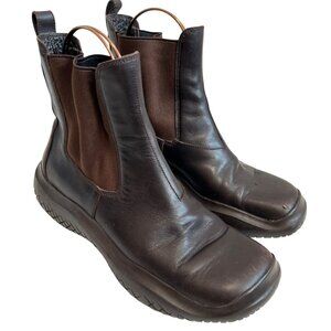 Prada chelsea boots EU 38 8 dark brown leather squared toe chunky vibram soles